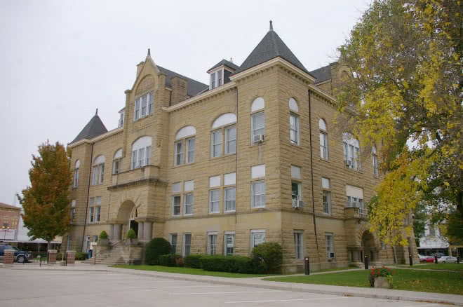 Adair County Courthouse